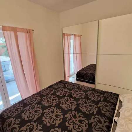 In - Istrien 44238 Apartment *