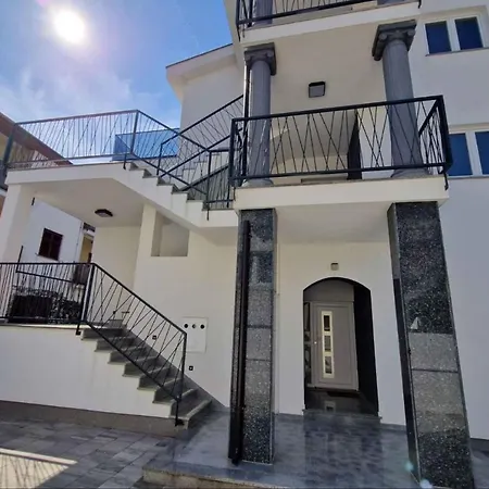 In - Istrien 44238 Apartment *